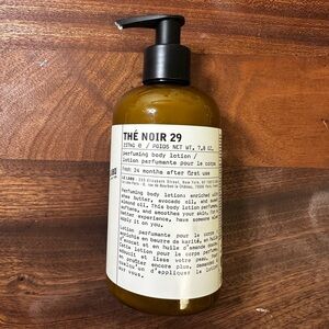 Le Labo Perfuming Lotion/ The Noir 29
